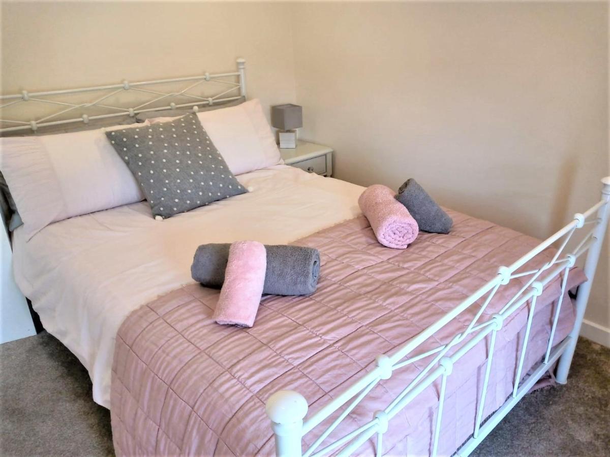 Sandy Cottage, Nr Eden & Beaches เซนต์ออสเทลล์ ภายนอก รูปภาพ